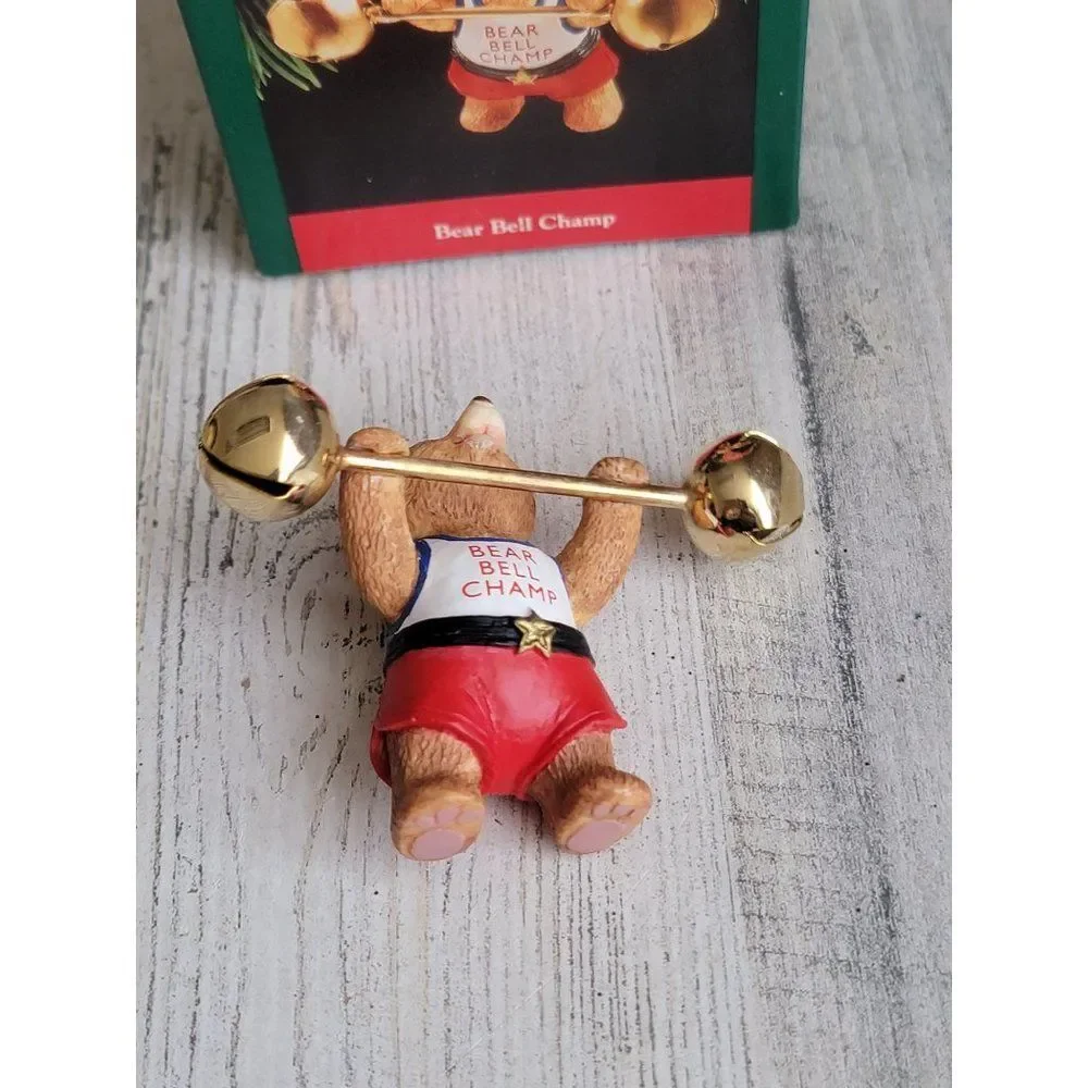 Hallmark bear Bell champ 1992 vintage ornament Xmas‎